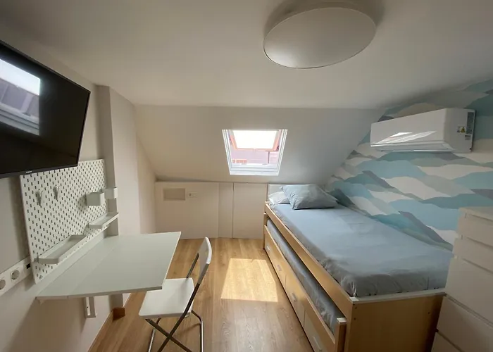 Atico 22 - Centrico, Aire Acondicionado Y Parking *