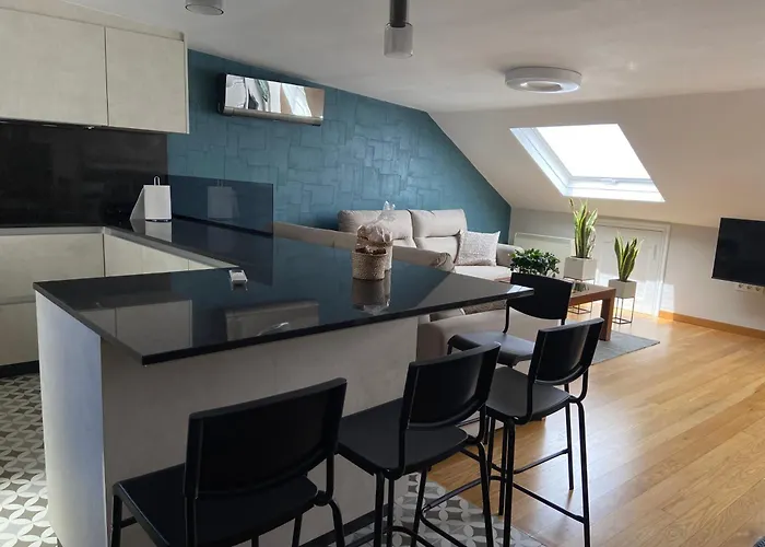 Atico 22 - Centrico, Aire Acondicionado Y Parking Vilagarcia de Arousa